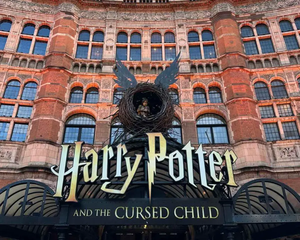 A photo of the building where Harry Potter the musical is taking place